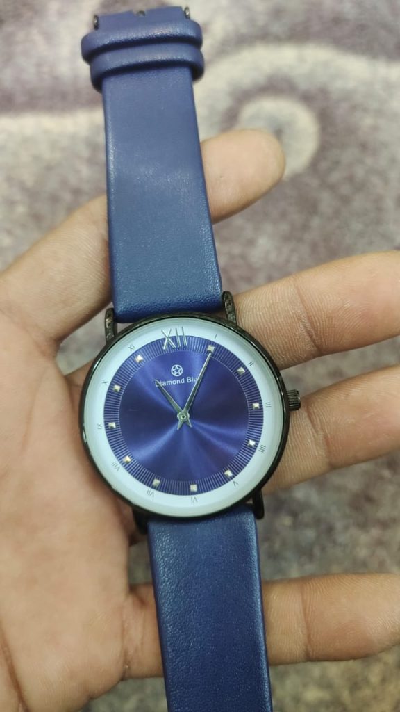 Universal Point Leather Strap Watch